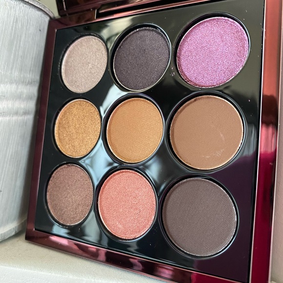 🎀HP🎀 MAC Aaliyah Age Ain’t Nothing Eyeshadow Palette - Picture 4 of 9